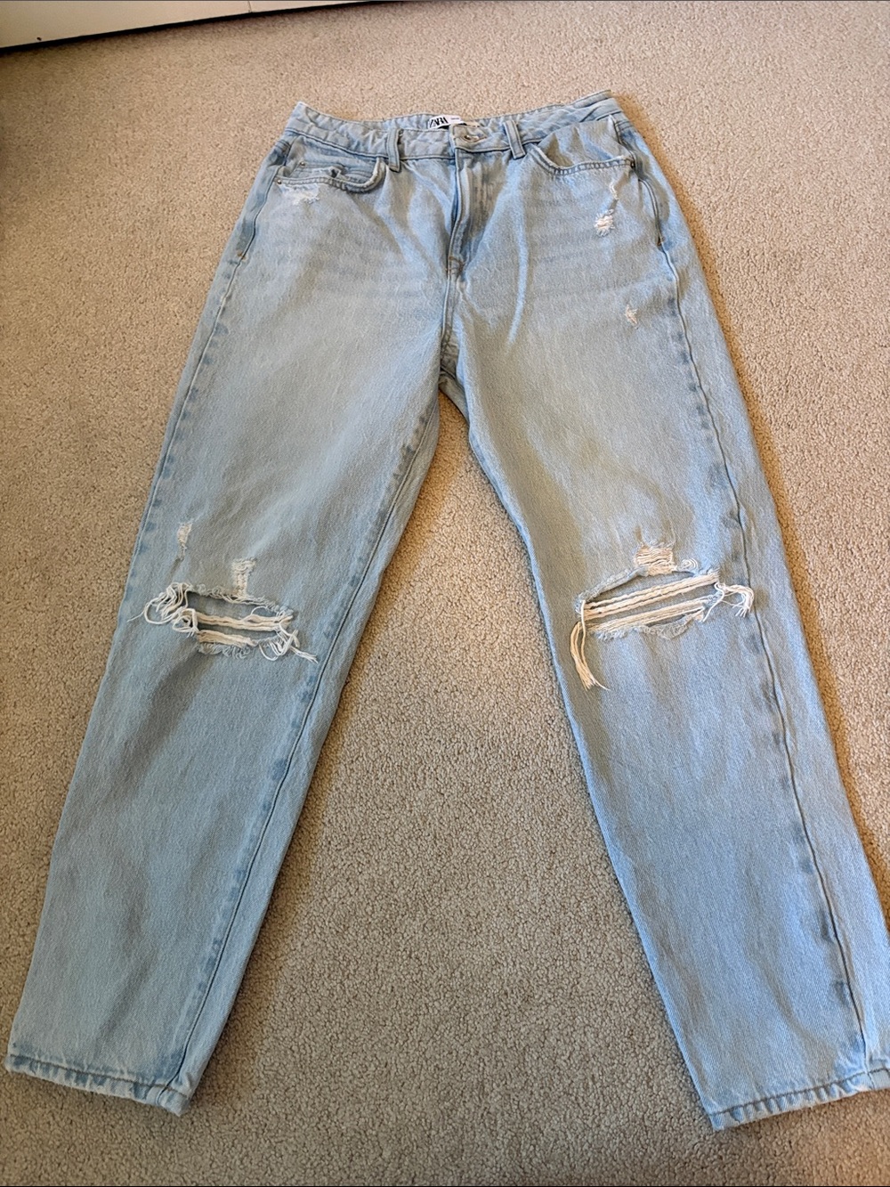 Zara Light Blue Distressed High-Waist Women’s Jeans